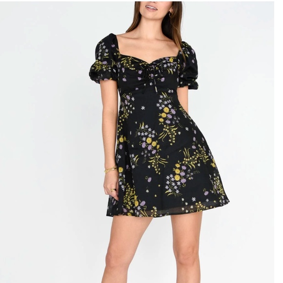 Steve Madden Dresses & Skirts - Steve Madden Black Floral Mini Dress – Puff Sleeve Sweetheart